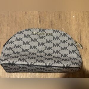 Micheal kros small cosmetic case